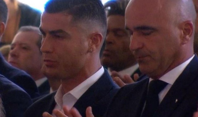 ️C罗出席若塔兄弟追悼会：献礼欧国联奖杯&amp;amp;拥抱慰问若塔父亲